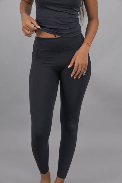 High Waist Side Pockets Leggings- Black